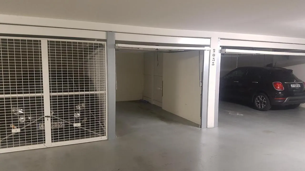 Lyon Confluence - Duplex Au Calme Avec Parking Prive En Option Apartment