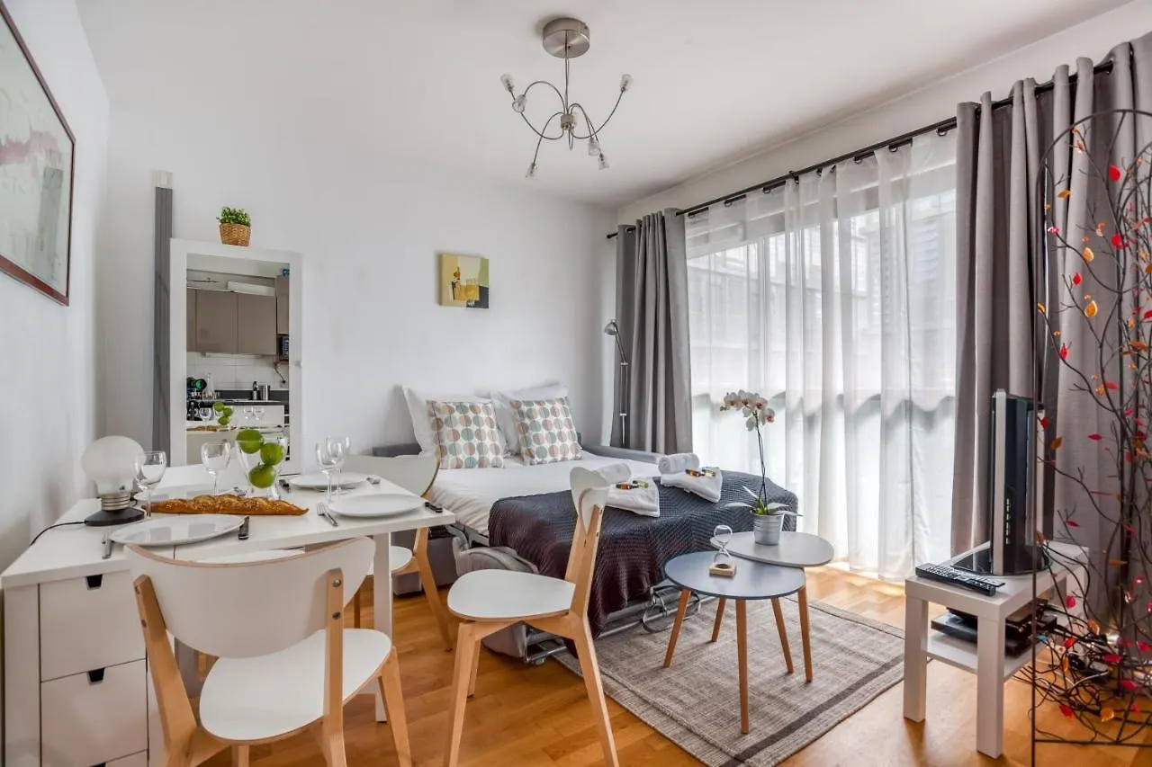 Lyon Confluence - Duplex Au Calme Avec Parking Prive En Option Apartment