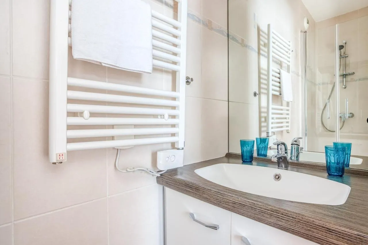 Lyon Confluence - Duplex Au Calme Avec Parking Prive En Option Apartment