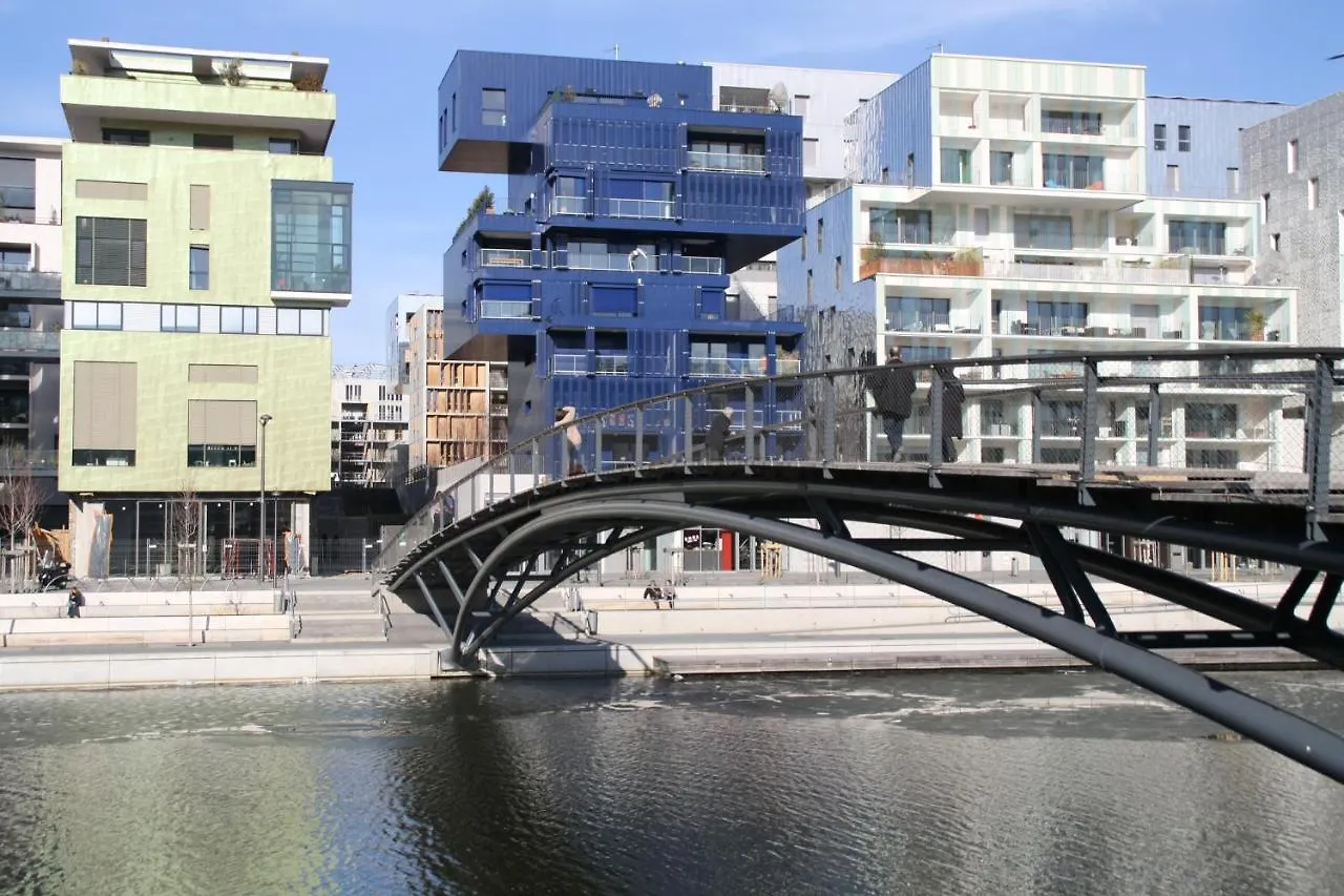 Lyon Confluence - Duplex Au Calme Avec Parking Prive En Option Apartment France